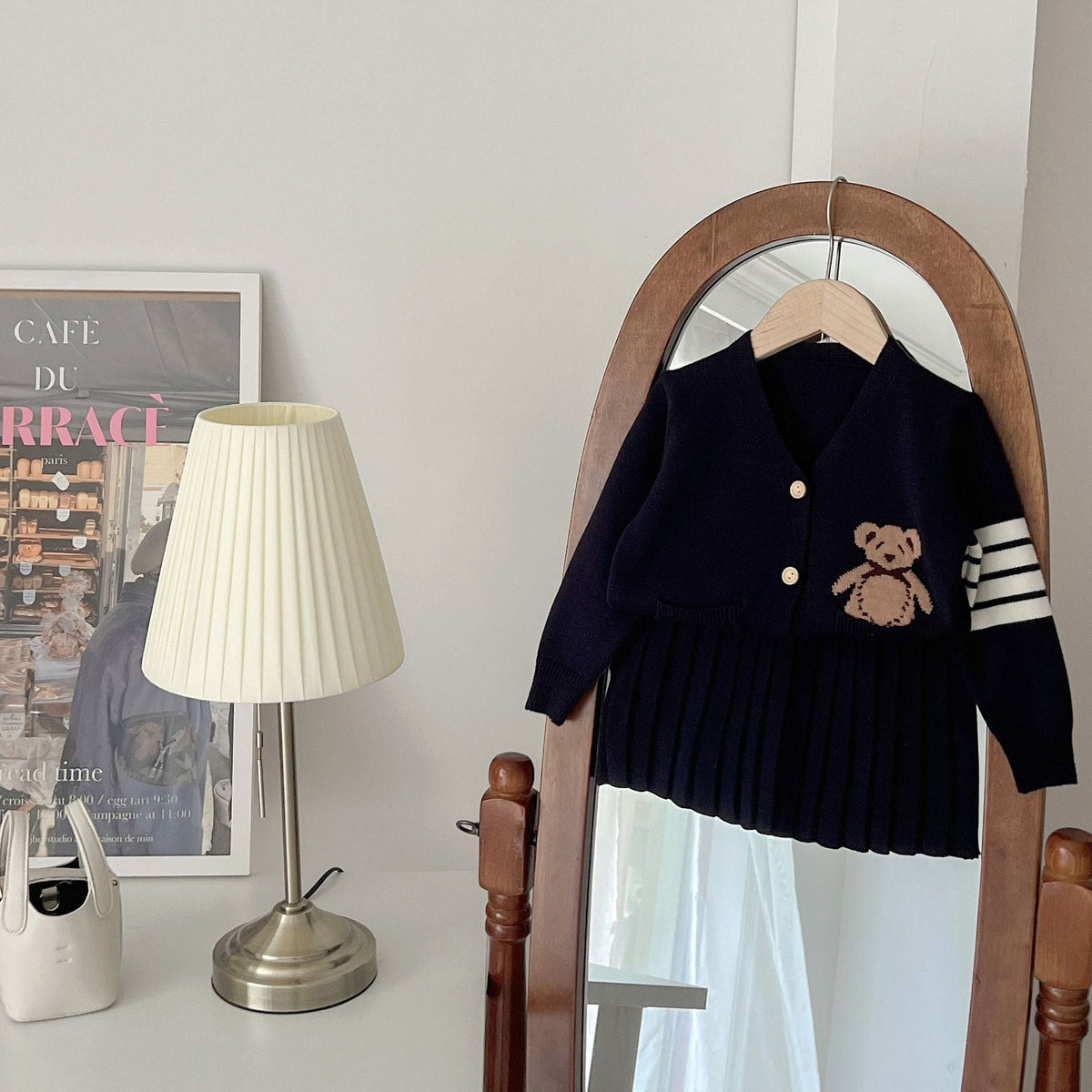 Children's College Popular Cardigan Skirt Two-piece Set Bear