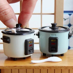 Miniature mini rice cooker toy model doll house mini kitchen food play 1:12 play rice cooker with rice spoon