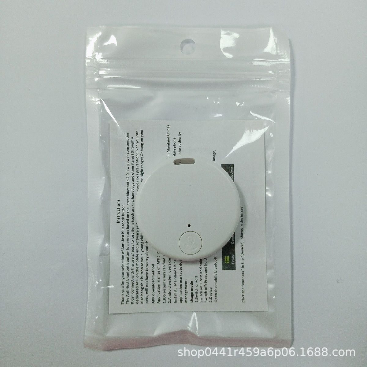 Foreign trade explosions Bluetooth round intelligent anti-lost device tracking locator two-way children's mobile phone keychain