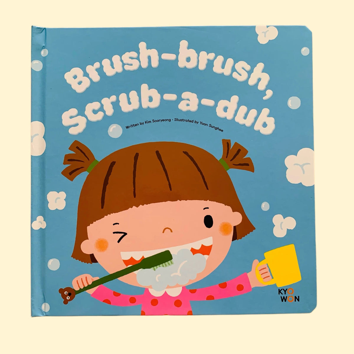 English “Brush, Brush, Scrub-a-dub” 3D Love-to-Brush Book Set with 3 Toy Toothbrushes (UK Version)