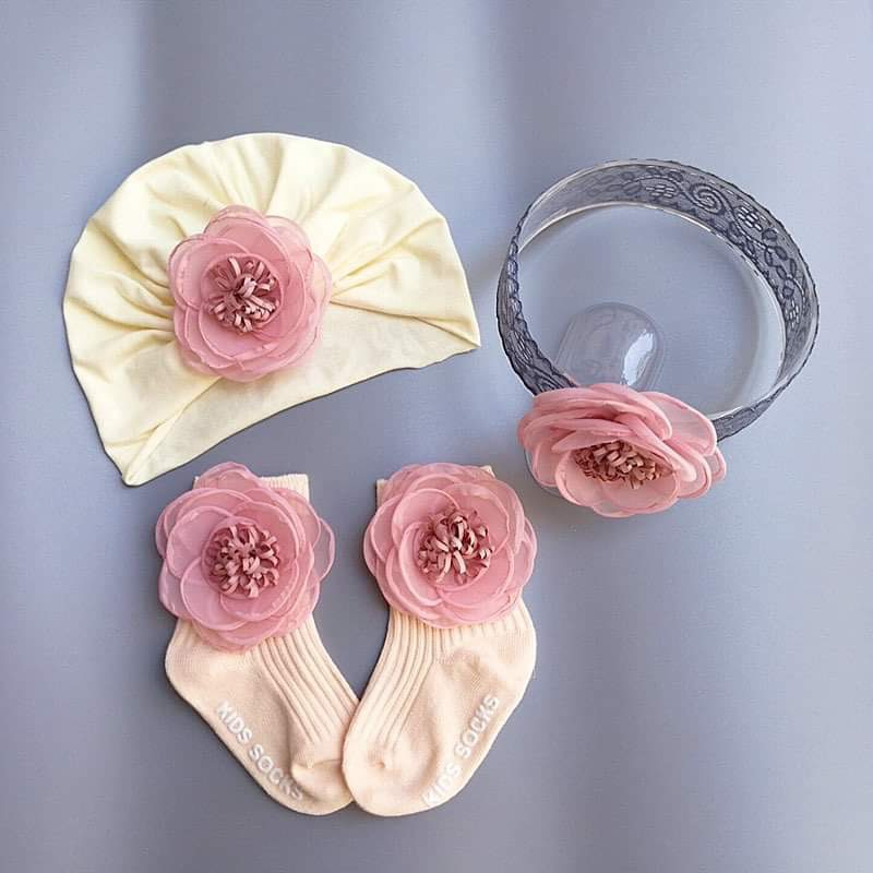 Children's Cute Baby Hat Socks head band Gift Box Set